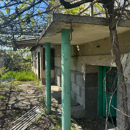 Camping Pazardzhik Shelter House 3 Empty Rooms, No Electric, No Water, No Wc, Free Car Parking, Glavinitsa Self Check-in