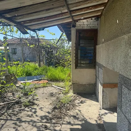 Camping Pazardzhik Shelter House 3 Empty Rooms, No Electric, No Water, No Wc, Free Car Parking, Glavinitsa Self Check-in Glavinitsa (Pazardzhik)